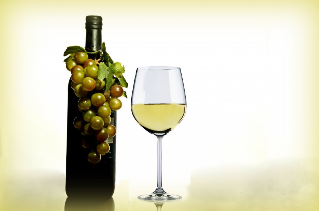 干白葡萄酒的好处与作用 干白葡萄酒的功