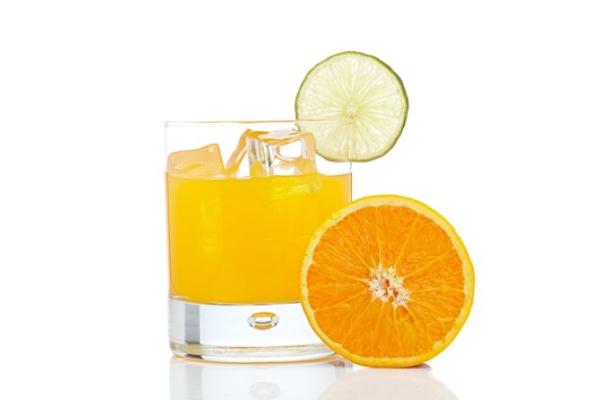 橙汁有点苦怎么回事 鲜榨橙汁要怎样才不