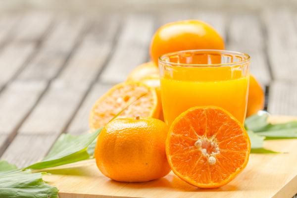 橙汁对胃有刺激吗 橙汁对感冒有好处吗
