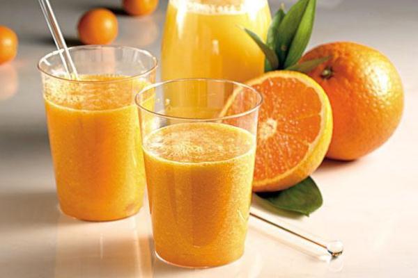 橙汁可以和牛奶一起吗 橙汁可以加蜂蜜一