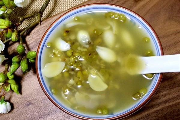 绿豆汤与什么不能同食 喝绿豆汤的禁忌