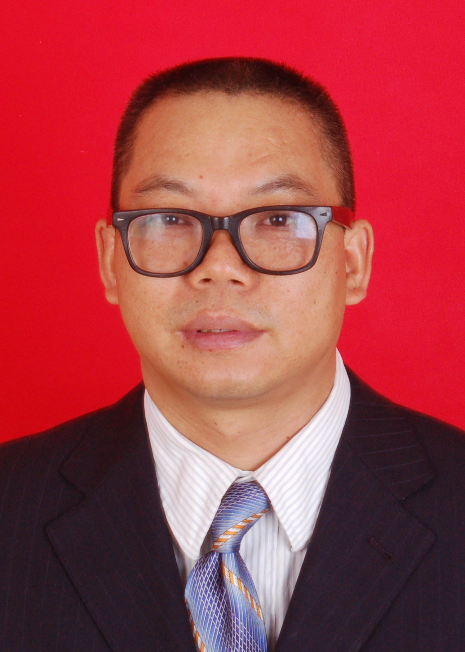 胡俊(北京大学数学科学学院党委书记、教授)
